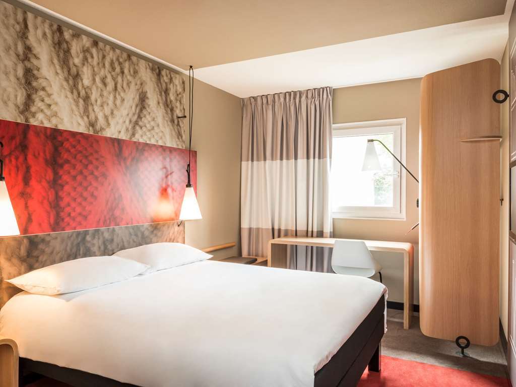 Ibis Beaune La Ferme Aux Vins Room photo