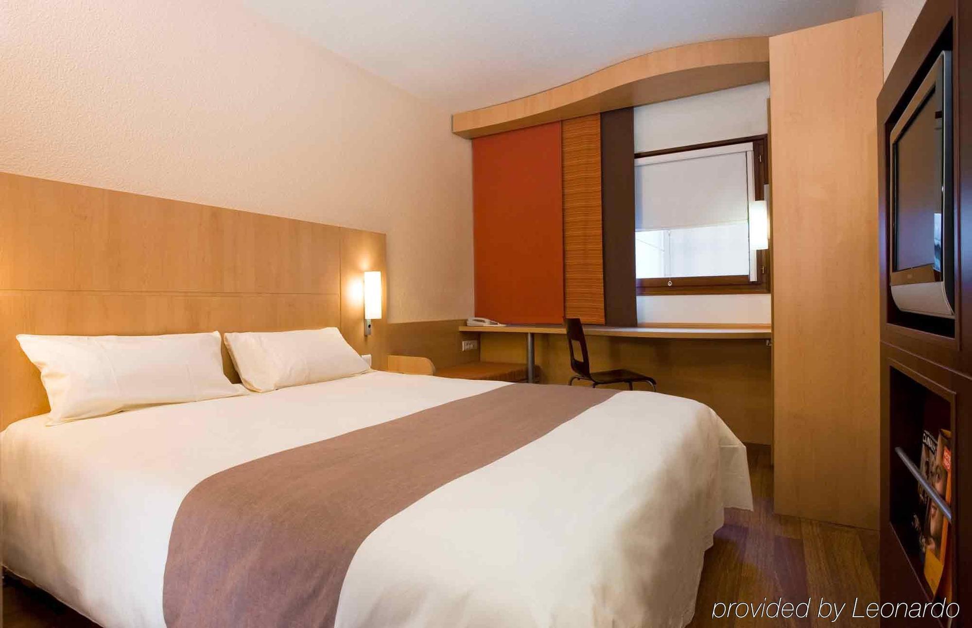 Ibis Beaune La Ferme Aux Vins Exterior photo